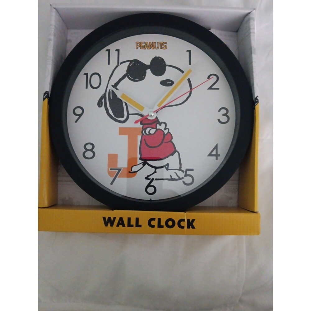 Peanuts Joe Cool Snoopy Wall Clock Black White Red PEA3034 New in Box 10 Inch
